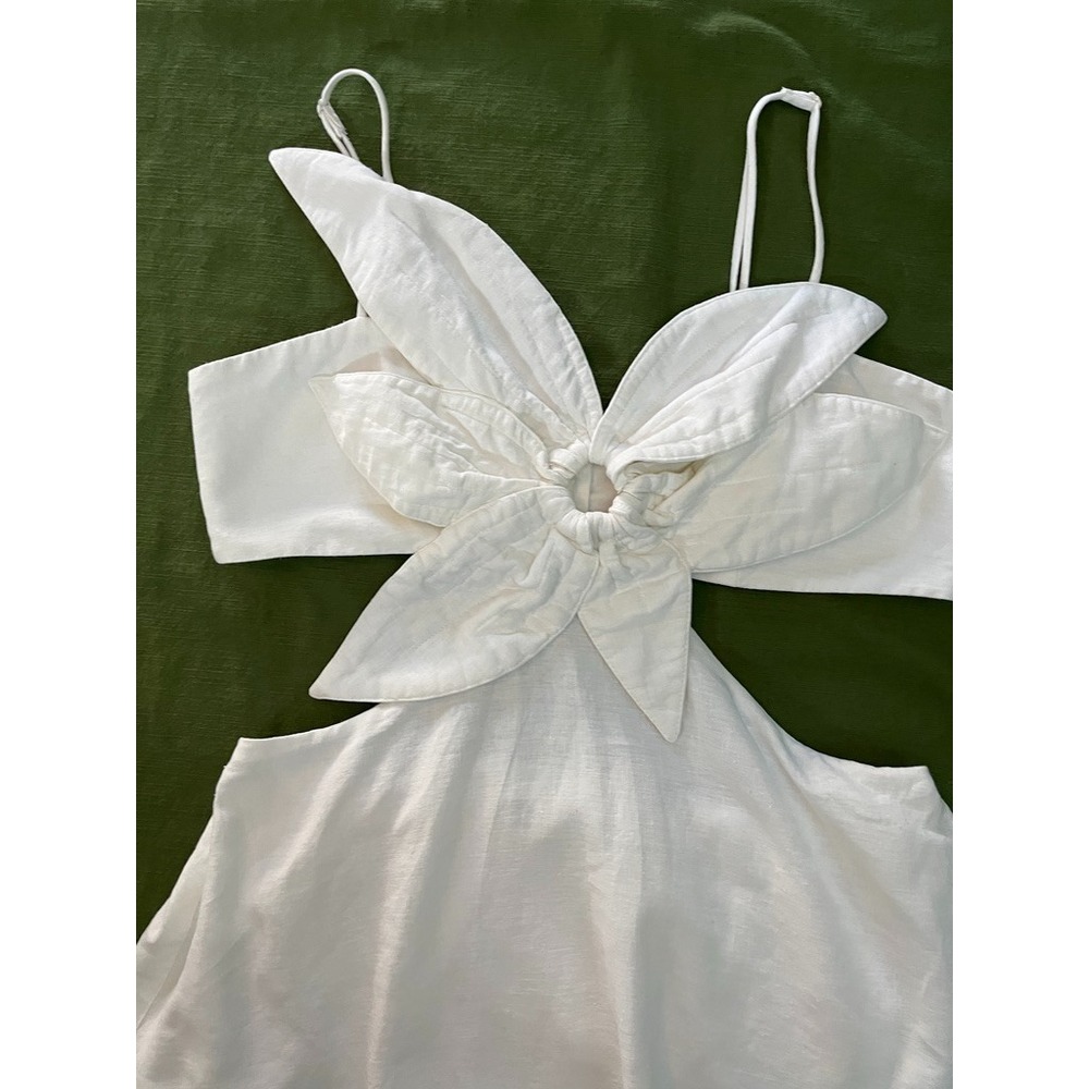 FARM Rio Cream Tiered Maxi Dress with Front Bow - Picture 3 of 8